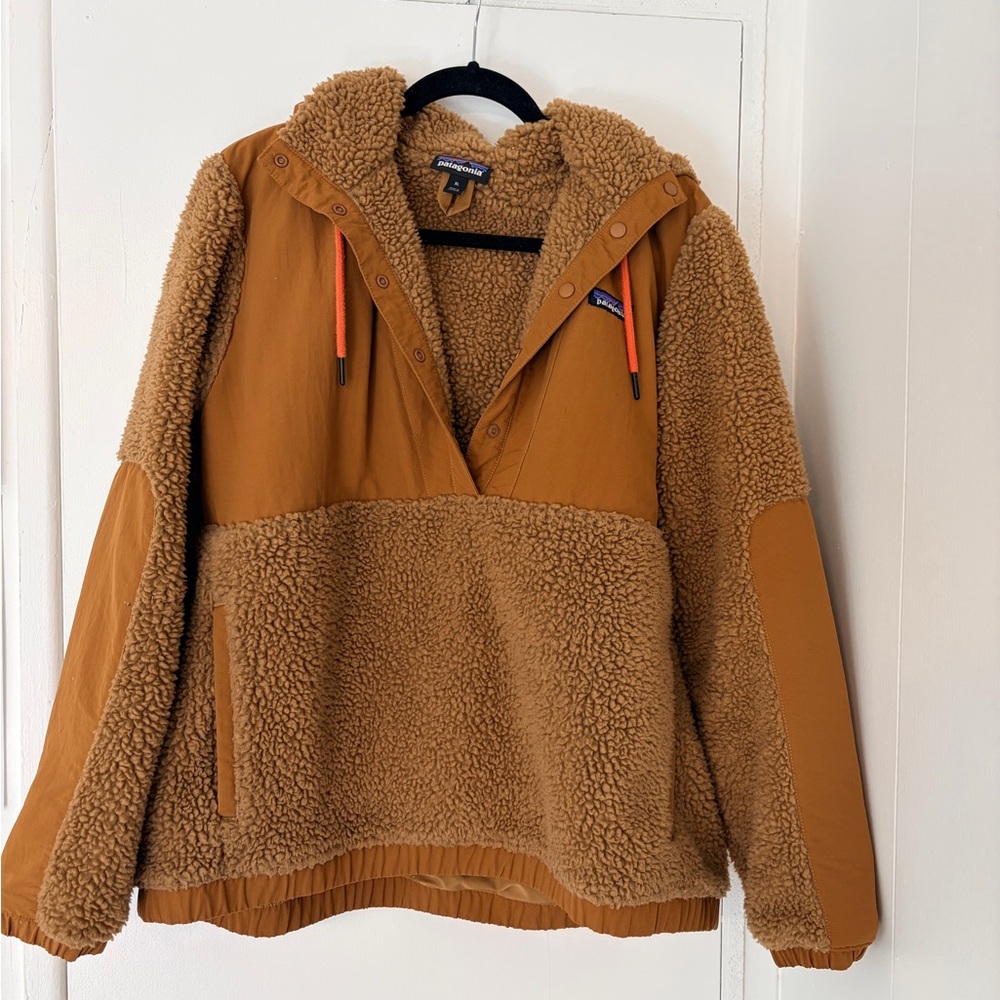 Patagonia Tan Fleece Jacket with Orange Trim